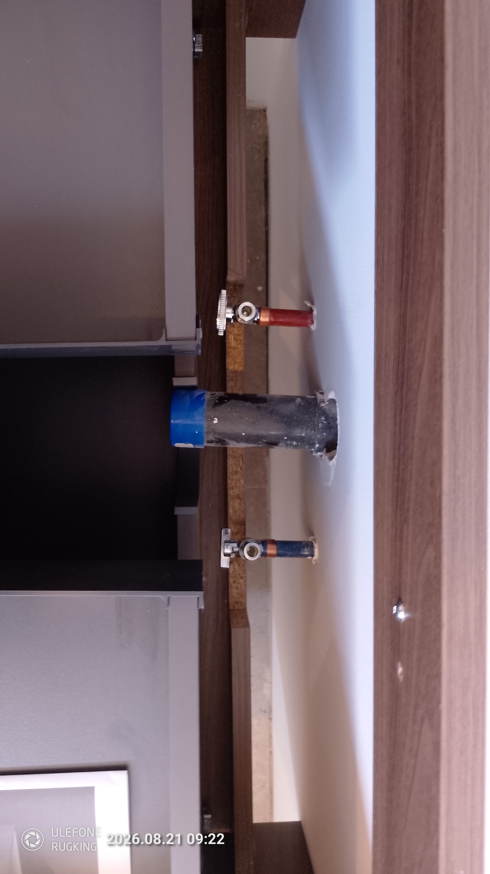 installer vanite salle de bain sous sol